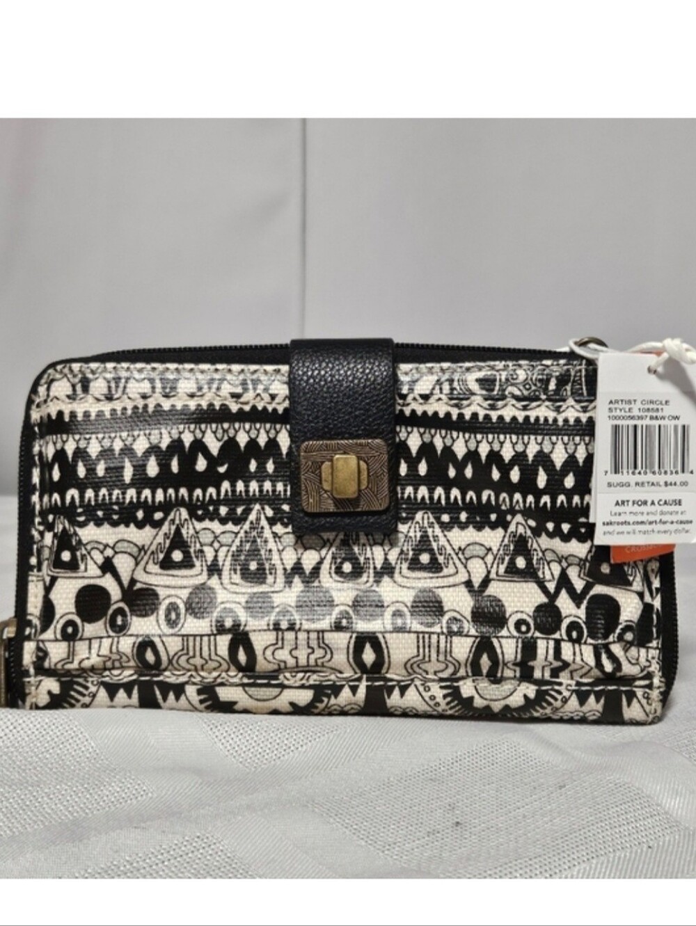 Sakroots Ziparound Wallet/crossbody/wristlet NWT